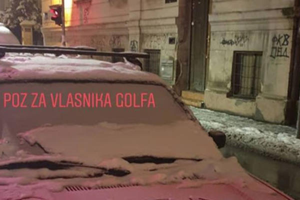 DEVOJKA JE VLASNIKU GOLFA OSTAVILA PORUKU: Ako mu od ovoga ne stane srce, OD ČEGA ĆE? (FOTO)