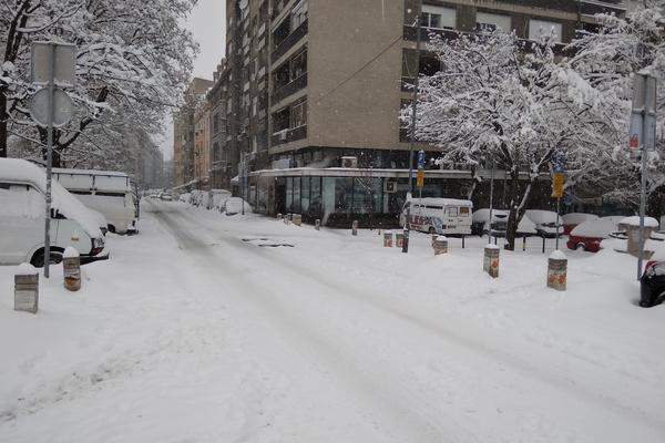 STIŽE SNEG U SRBIJU! Temperatura VRTOGLAVO pada za samo 2 DANA!