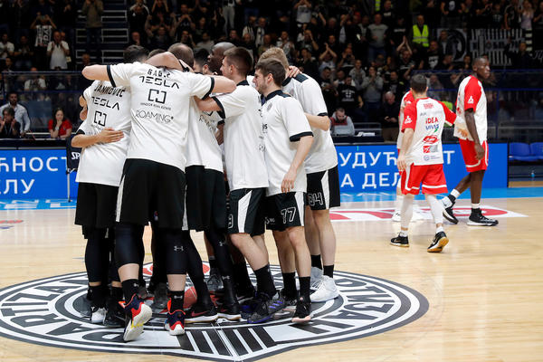 CRNO-BELI SMAZALI KOMPLET LEPINJU: Partizan ubedljiv u Užicu!