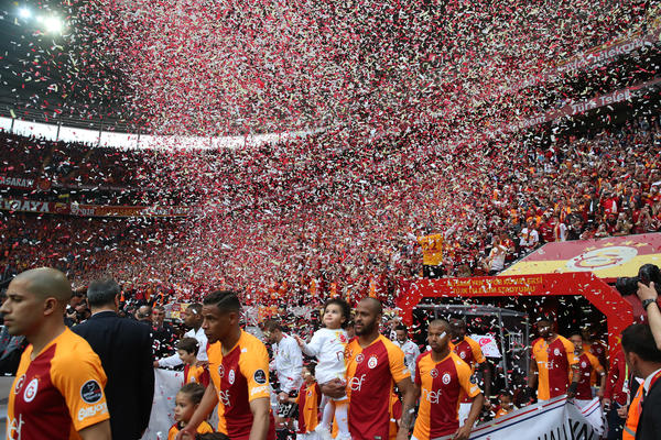 MILOŠ JOJIĆ OSTAO BEZ TITULE: Galatasaraj u direktnom duelu pobedio Bašakšehir i ostao šampion Turske!