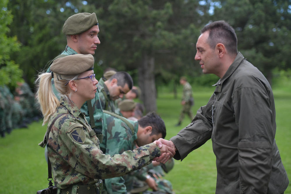 ALEKSANDAR VULIN PONOSAN: Odziv za služenje u rezervi VEĆE od očekivanog (FOTO)