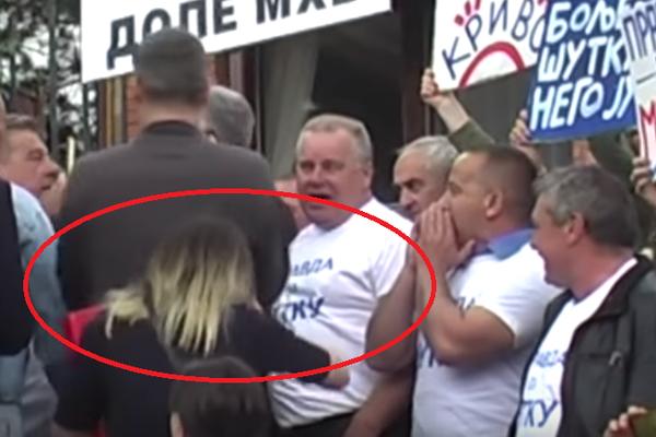 MARIJA LUKIĆ UMALO DOBILA BATINE, HTELI DA JE ZGAZE KOLIMA! Jutkina armija se BAŠ OSILILA! PALA JE I KRV (VIDEO)