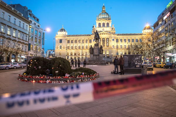 AKO VAS 10 SEDI ZA STOLOM U PRAGU, ŠANSA DA DOBIJETE KORONU JE OVA: Naučnici objavili neverovatnu RAČUNICU!