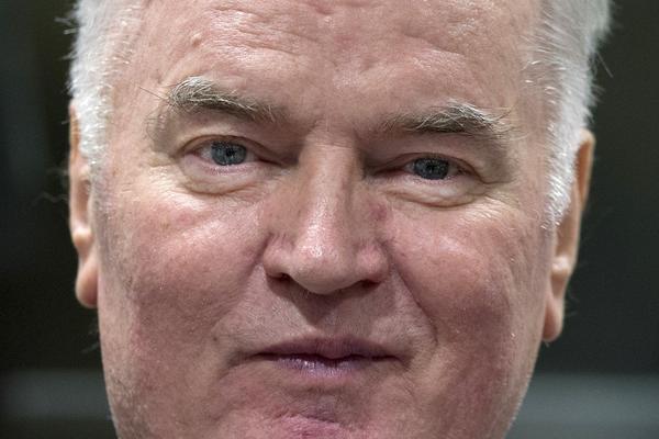 RATKO MLADIĆ POSLE OPERACIJE: Stanje generala je sledeće