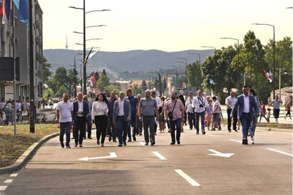 NOVI SAD IMA RAZLOG ZA SLAVLJE: Bulevar Bate Brkića je OTVOREN ZA SAOBRAĆAJ