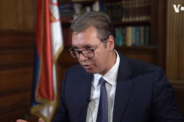 NOVINARKA PITALA VUČIĆA DA LI JE NORMALNO DA SE NEKO UBIJE NA NAPLATNOJ RAMPI? Dobila je odgovor koji će pamtiti