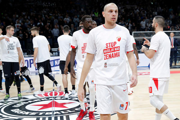 BAŠ ĆE ARBITRI DA BUDU NA NAŠOJ STRANI: Davidovac bez dlake na jeziku o suđenju u Areni!