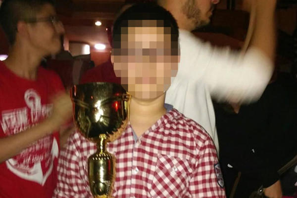 TUGA! Lazar (14) popio čašu hladne vode, pa preminuo tokom rođendanske proslave!