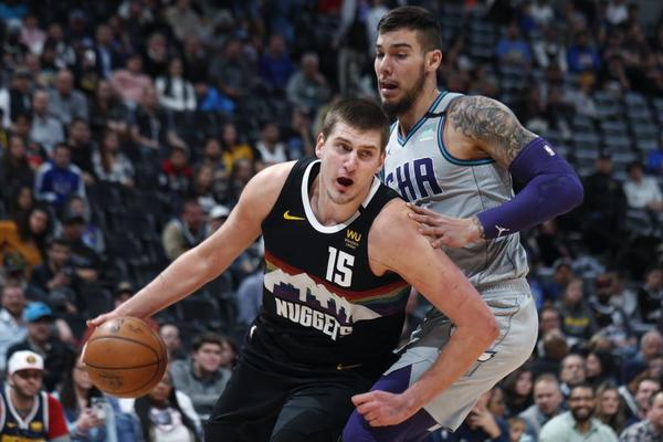 JOKIĆ UBACIO 3O POENA, ALI UZALUD: Denver ispustio dobijen meč, Indijana junački do pobede!