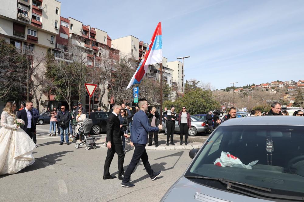 "Letovanje u Turskoj, kredit za stan, 500-1000 evra": Evo šta kumovi u Srbiji danas poklanjaju mladencima za svadbu