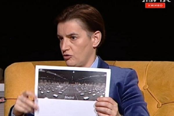 BRNABIĆ ŠOKIRALA GLEDAOCE ŠIROM SRBIJE: Pokazala je sliku i rekla: Vučić je zbog ovoga poludeo!