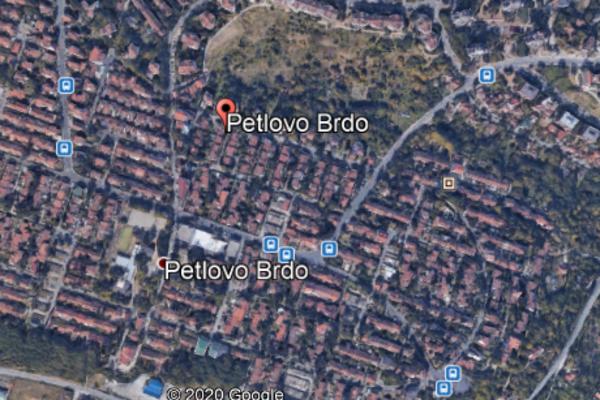 STRAVA I UŽAS NA PETLOVOM BRDU: Bivši muž ubo ženu nožem, sin je SVE GLEDAO! UMRLA JE NA MESTU