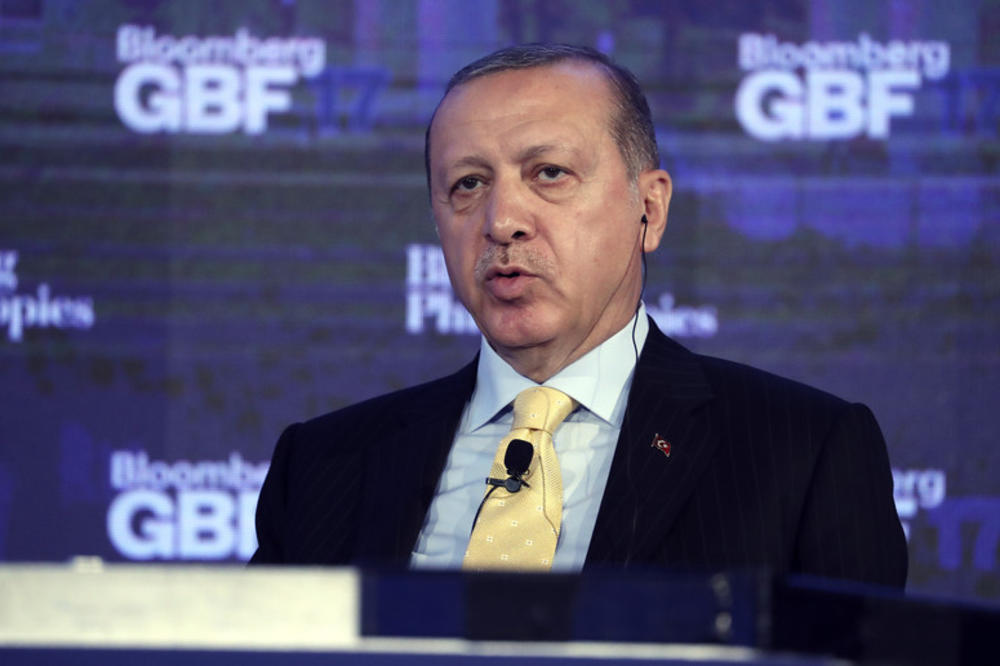 PRIMIĆU VAKCINU PROTIV KORONE ZA PRIMER DRUGIMA: Erdogan se hitno obratio građanima Turske!
