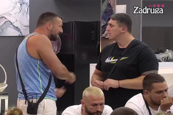 KRISTIJAN I TOMOVIĆ OČI U OČI ZBOG STANIJE! Pali su i ŠAMARI, ali i JAVNO PRIZNANJE: Tebi dečko svaka ČAST (VIDEO)