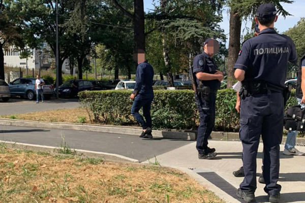 LJUPKIN BIVŠI DAO IZJAVU U POLICIJI: Evo šta je rekao o pevačici ispred stanice, KRATKO JE I JASNO (FOTO)