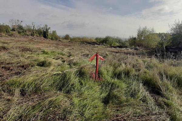 OVO JE MESTO NA KOME JE PRONAĐENA NATO BOMBA! Na niškom aerodromu u toku radova iskopan podsetnik na agresiju