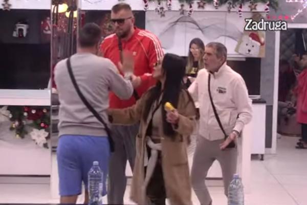 UMALO PALA KRV U ZADRUZI! Vladimir skočio da BIJE Lepog Miću, on jedva izvukao živu glavu! (VIDEO)