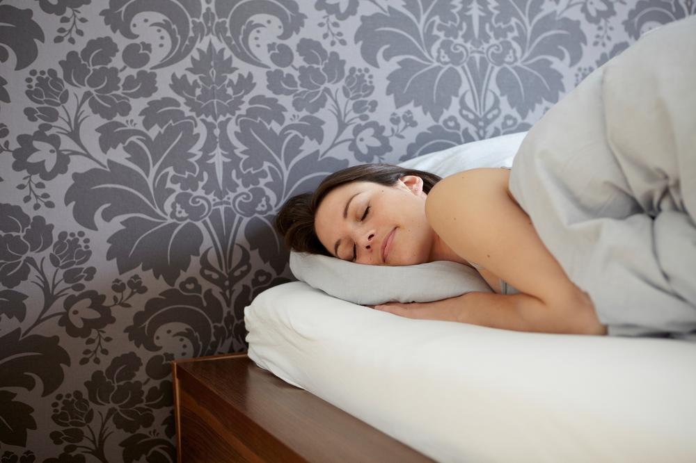 SAVET KOJI ĆE SVIMA ZNAČITI: Položaj za spavanje kako bi se probudili kao NOVI