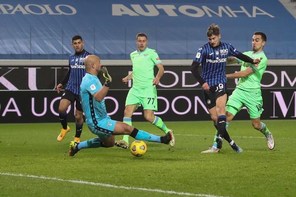 GOLOVI, PREOKRETI I NA KRAJU POBEDA "BOGINJE"! Laciju nije pomogao ni igrač više, Juve ide na Inter!