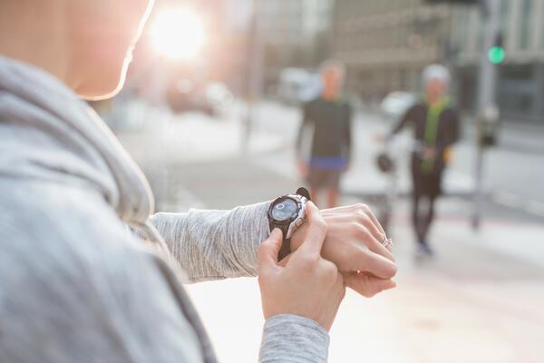 NAJTRAŽENIJI SMART SAT NA NAŠEM TRŽIŠTU SADA JE NA NEVEROVATNOM SNIŽENJU: Može biti vaš za SAMO 2.800 dinara!