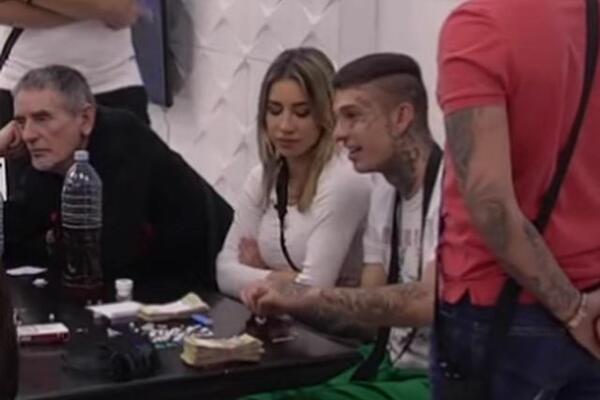 FRAN JE MORAO DA REAGUJE: Brendon brutalno napao Teodoru! (VIDEO)