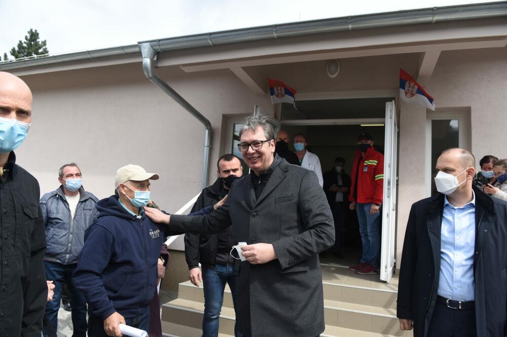 VUČIĆ U RUDNOJ GLAVI: Volim ovaj narod ovde, na REVAKCINU ću gledati da odem na jug Srbije! (VIDEO)