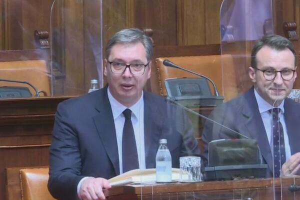 VUČIĆ NA SEDNICI O BROJNOSTI SRBA NA KIM: Što su veće plate, imamo manje dece