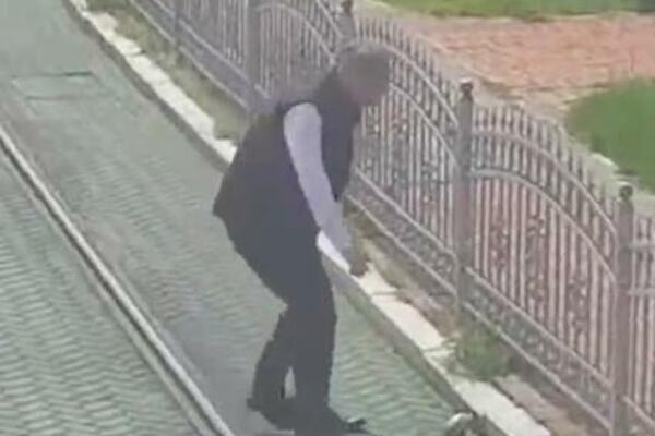 TRAMVAJDŽIJA JE HEROJ DANA! Zaustavio je tramvaj i učinio DOBRO DELO zbog kojeg ga svi vole (VIDEO)