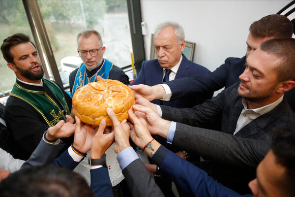 FK PARTIZAN OBELEŽIO KRSNU SLAVU: Crno-bela porodica se okupila na veliki hrišćanski praznik (FOTO)