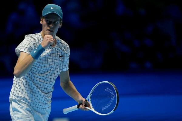 DOMAĆA PUBLIKA I DALJE IMA ZA KOGA DA NAVIJA: Italjan zadržao šanse za plasman u polufinale (FOTO)