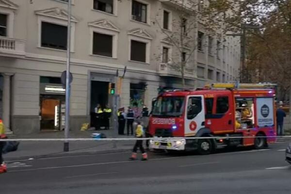 POŽAR U BARSELONI: U vatrenoj stihiji STRADALA 4 člana iste porodice, među njima i dvoje DECE! (VIDEO)