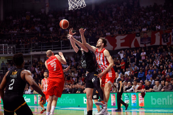 SRPSKA KOŠARKA ĆE BITI NA KROVU EVROPE: Beograd ulazi u istoriju, SJAJNE vesti za Partizan i Zvezdu!