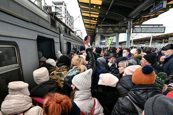 POČELA EVAKUACIJA CIVILA: Oglasilo se gradsko veće Mariupolja