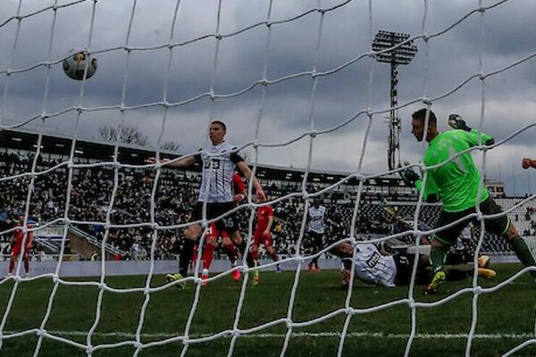 POKAŽI SNAGU! Spasi nekome život i gledaj besplatno Partizan protiv Fejnorada!