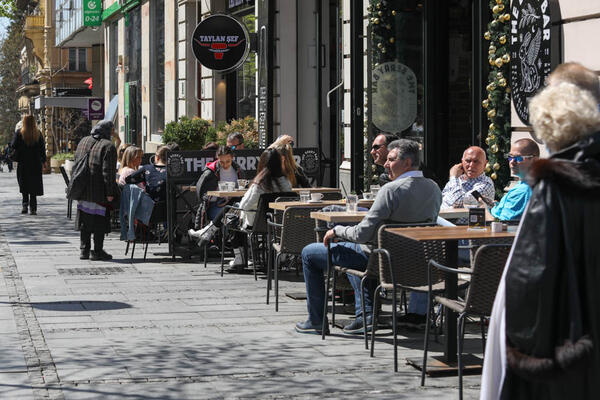 NAJLEPŠI MOGUĆI KRAJ RADNE NEDELJE: U Srbiji danas I DO 26 STEPENI!