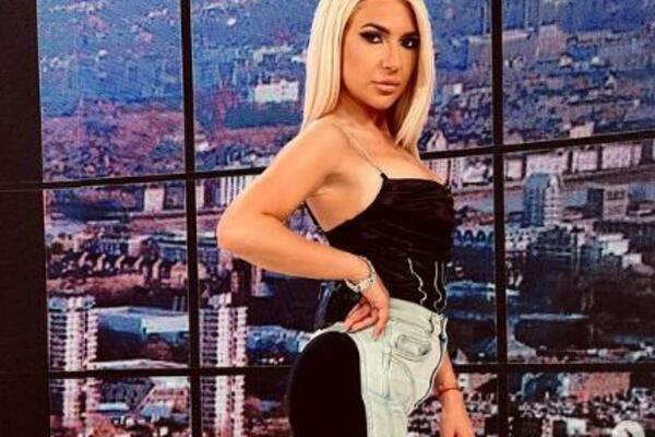 NI ŽELJKU MITROVIĆU NEĆE BITI DOBRO KADA VIDI ŠTA JOVANA JEREMIĆ RADI U STUDIJU: Šta je ovo bre?! (VIDEO)