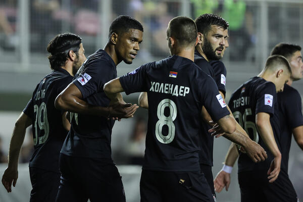 PARTIZAN OSTAO U TRCI ZA TITULU: Crno-beli postigli 3 gola na krovu, Rikardo će ovo veče dugo pamtiti!