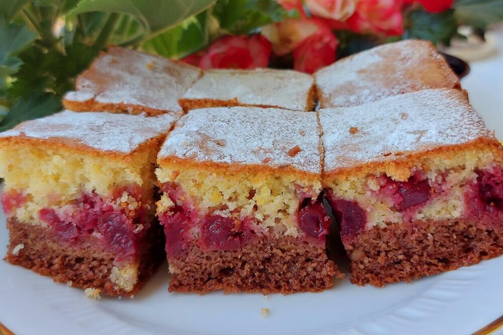 RECEPT ZA ŽUTI KOLAČ SA VIŠNJAMA NA ČAŠE: Starinska poslastica koja se BRZO sprema, a još BRŽE nestane sa tanjira