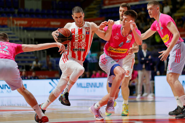 ZVEZDA IZREŠETALA MEGU! Pukla stotka i rekord sezone, šampion ABA lige neumoljiv u polufinalu KLS!