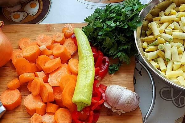 OVO SPREMAJU LJUDI NA MORU, OSVEŽIĆE VAS: Specijalitet sa MEDITERANA direktno na vašem stolu! (RECEPT)