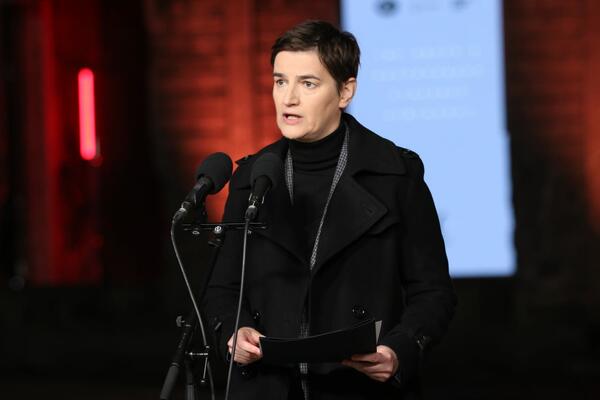 APEL PREMIJERKE ANE BRNABIĆ: Molim vas da ne delite slike i snimke ubijene dece!