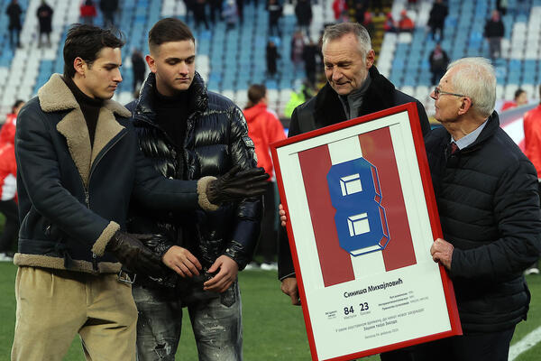 DA SRCE PREPUKNE OD EMOCIJA! Mihini sinovi na Marakani, spektakl u čast LEGENDARNOG SINIŠE! (FOTO)