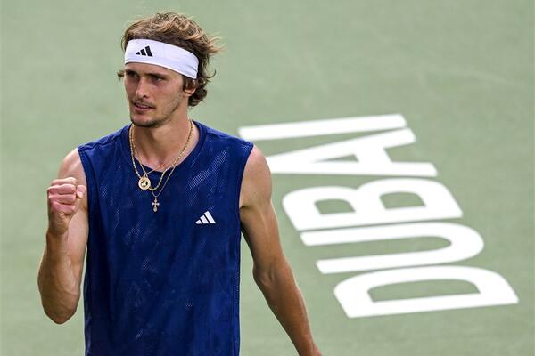 ZVEREV PRVI POLUFINALISTA! Italijan bez šanše protiv Nemca (VIDEO)