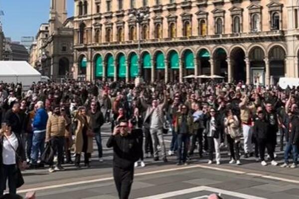 GROBARI POKORILI I MILANO: Gradom ODJEKUJU Partizanove pesme, ali i ime Željka Obradovića! (VIDEO)