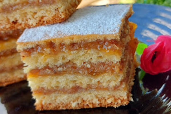 KOLAČ KOJI SE PRAVI ZA SVE SVEČANOSTI: Baka podelila recept za ZEBRO KOCKE (VIDEO)