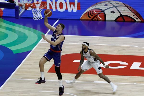 "NOVAK JE NEKO NA KOGA SE UGLEDAMO!" Jović spomenuo Đokovića i njegovu izjavu o srpskim košarkašima (VIDEO/FOTO)