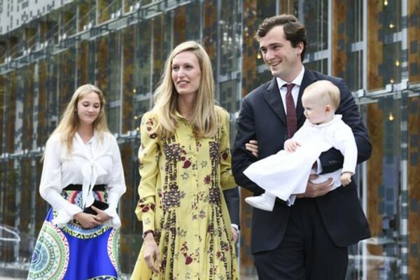 PRINCEZA ELIZABETA JOŠ JEDNOM POSTALA MAMA: Radost u kraljevskom domu, devojčica dobila SNAŽNO IME (FOTO)