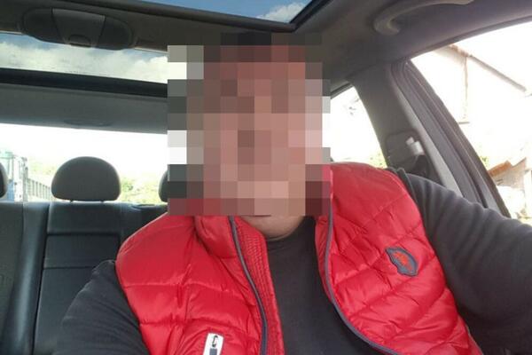 POLICIJA GA PRESRELA NA PUTU DO BEOGRADA: Ovo je VOZAČ HITNE iz Raške koji je u sanitetu prevozio NARKOTIKE (FOTO)