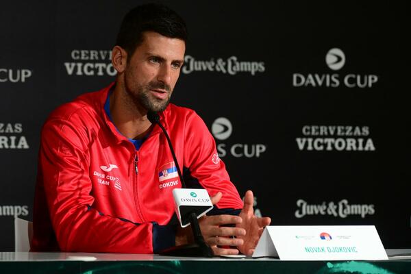 VREME JE! Novak Đoković ima nešto BAŠ VAŽNO da nam saopšti! (VIDEO)