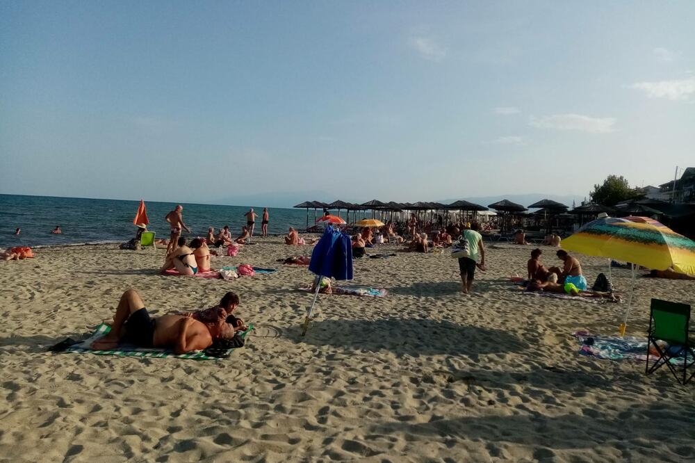 Haos zbog Srpkinje na grčkoj plaži: Intervenisali su i spasioci i hitna, oglasila se nakon nezgode